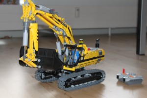 8043 - Motorized Excavator